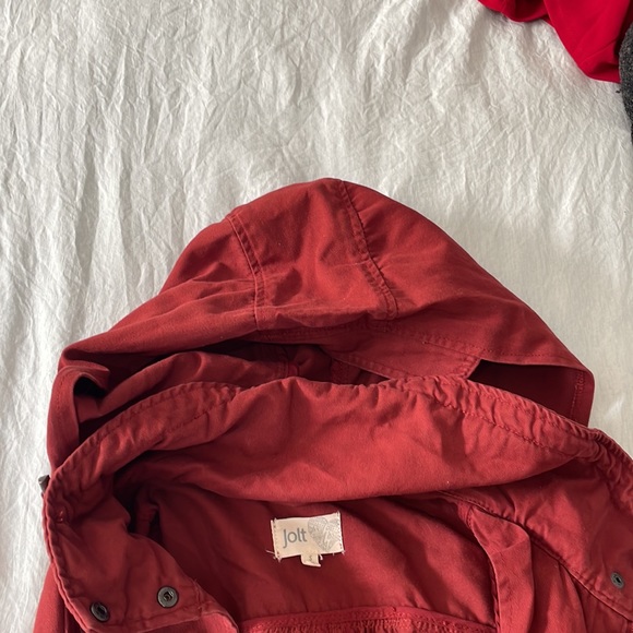 Red jacket - Picture 3 of 4